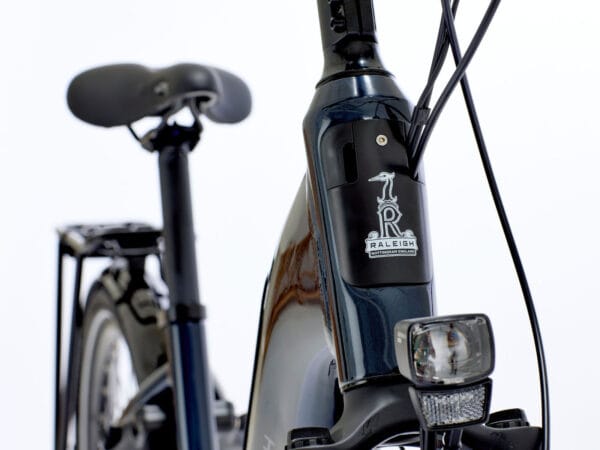 Raleigh Motus Grand Tour Low-Step E-Bike