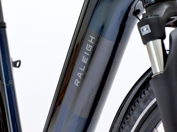 Raleigh Motus Grand Tour Low-Step E-Bike